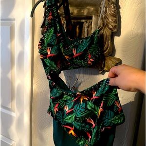 DOLCE VITA Paradise Island One Piece Swimsuit Cut Out NWT Medium